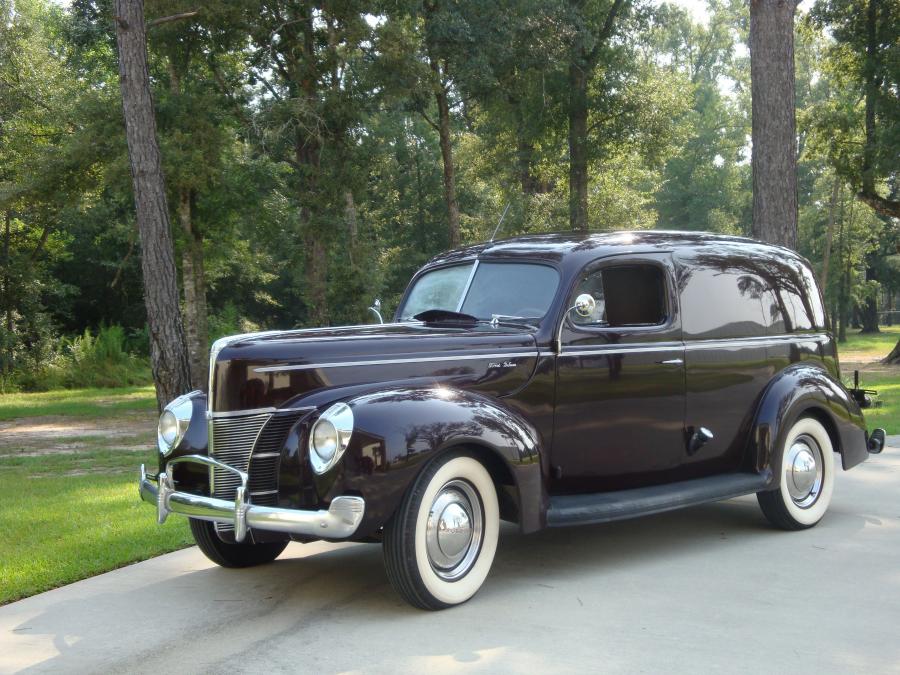  Ford DeLuxe Sedan Delivery Custom 1940 года  (фото 1 из 10)